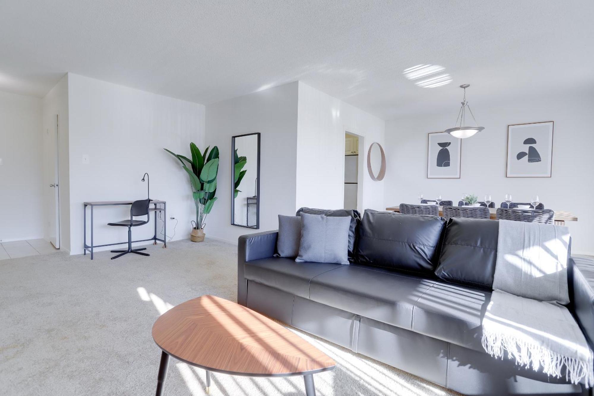 Spacious 2 Bedrooms Apt @Crystal City With Gym 알링턴 외부 사진