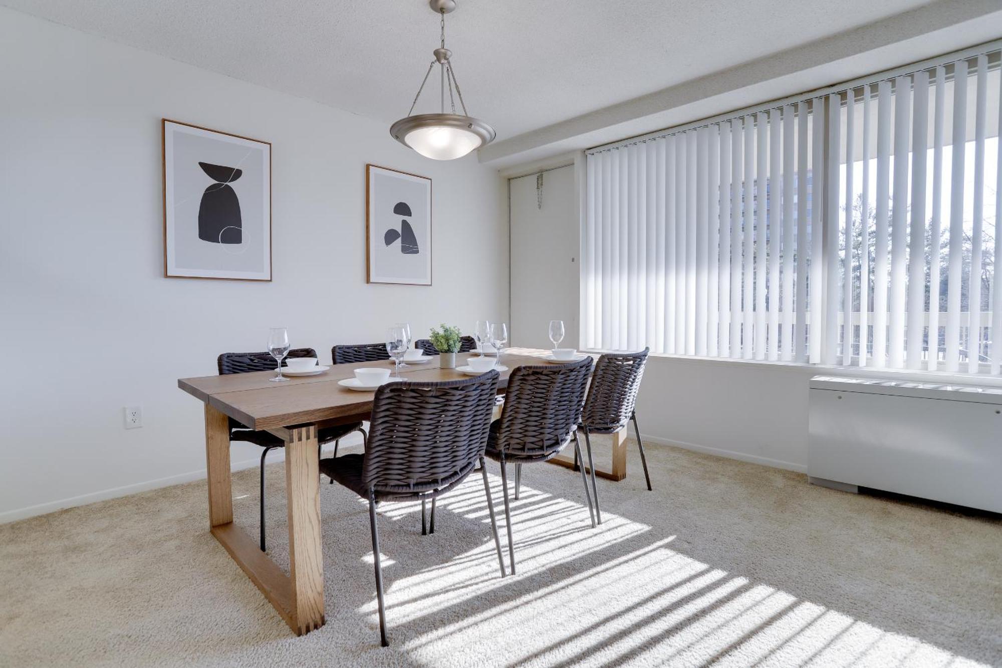 Spacious 2 Bedrooms Apt @Crystal City With Gym 알링턴 외부 사진